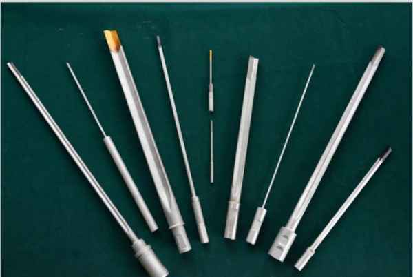 立式深孔鉆所用刀具有哪些，有什么特點和區(qū)別