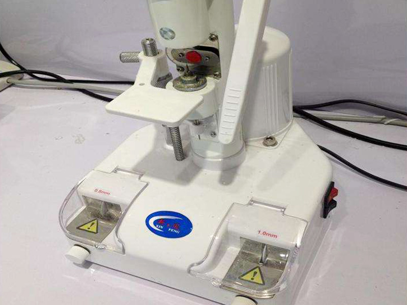 鏡片鉆孔機(jī)怎么用？具體流程分享！
