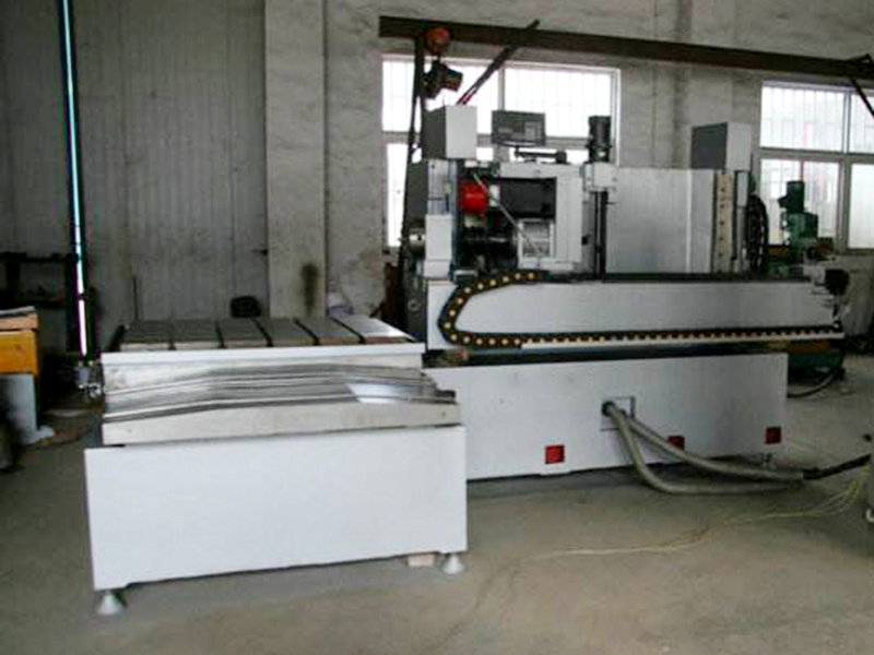 數控5軸深孔臥式鉆床有幾軸聯動？